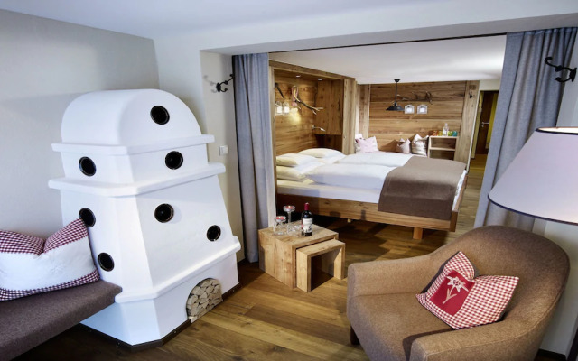 Hotel Alpenfriede