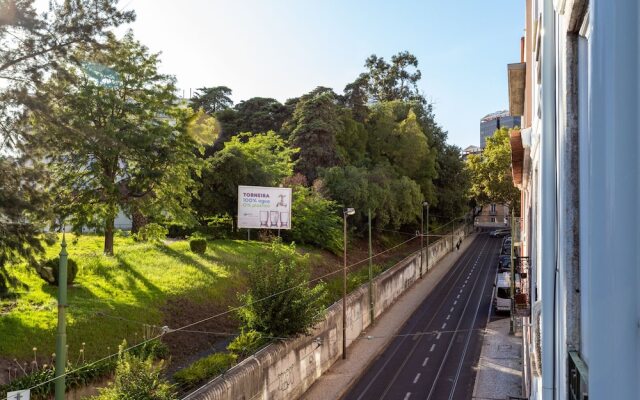 ALTIDO Fresh 2-bed flat nearby Garden Marcelino Mesquita