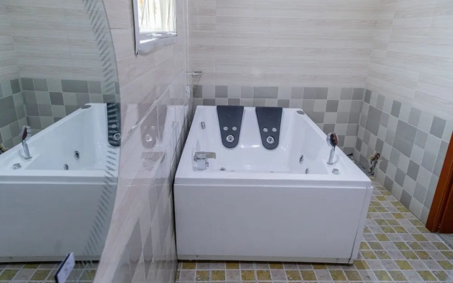 Alheri Royal Apartment