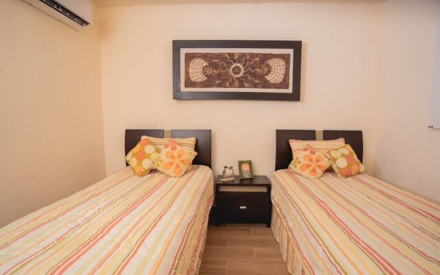 JUUB Luxury 3 Bedroom House at Playa diamante