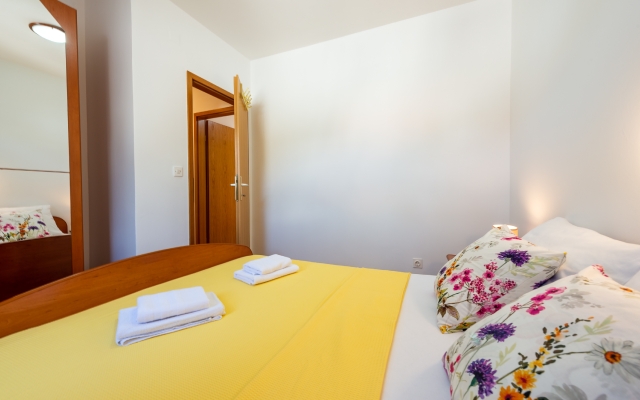 Cina Apartments