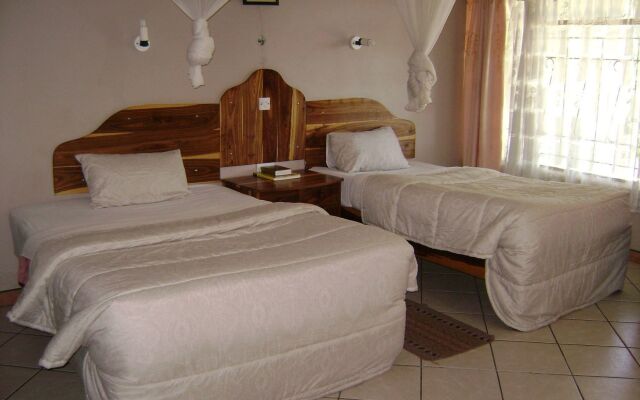 Decha Guest Lodge