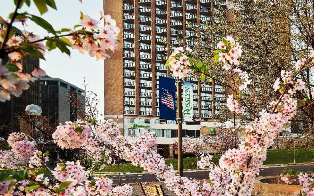 Holiday Inn Rosslyn At Key Bridge