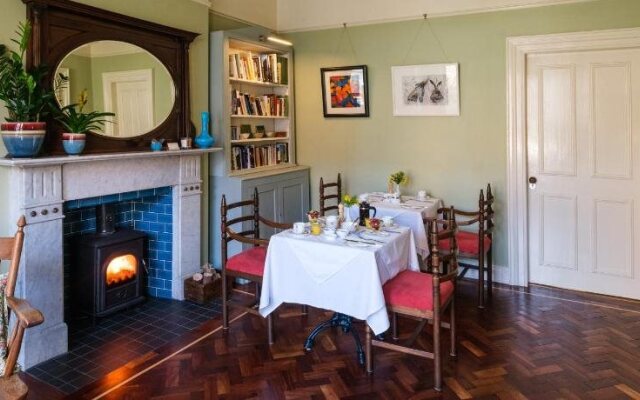 Ravenhill House