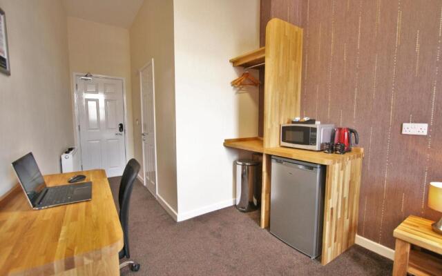 Central Hotel Gloucester by Roomsbooked