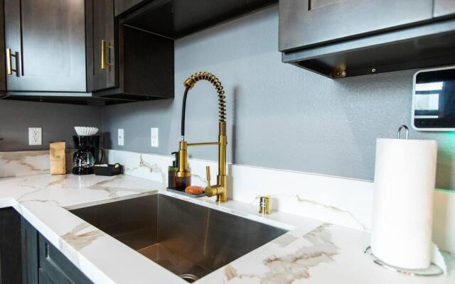 Travel-nurses Professionals-stay Close to it All