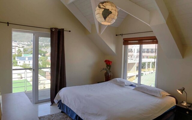 4 Bedroom Apartment With Views in Cape Town