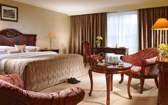 Citywest Hotel