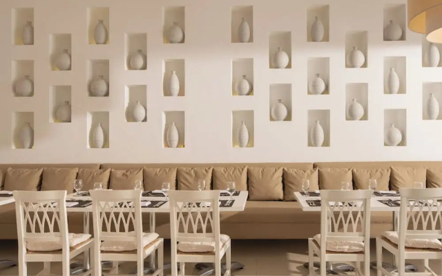 JAZ Neo Almazino, Almaza Bay