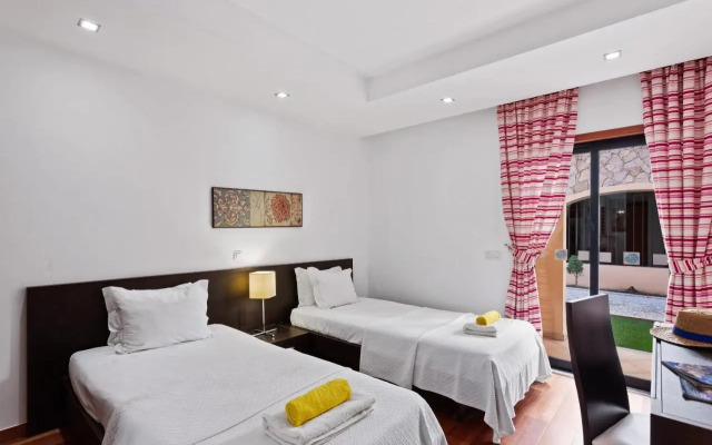 Luxury Holiday 2-bedroom Apartment Praia da Luz