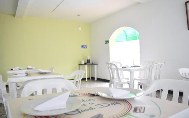 Hotel Joohn Los Almendros
