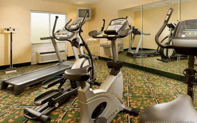 Holiday Inn Express & Suites Lenoir Cty by IHG
