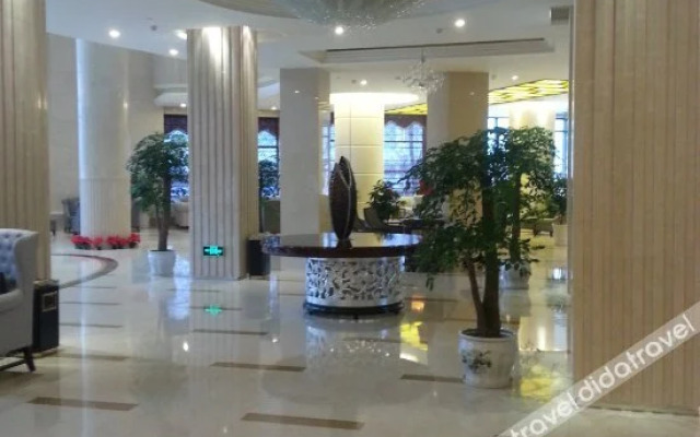 Yichang Guomao Hotel