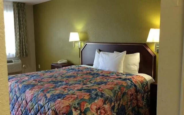 Stratford House Inn and Suites