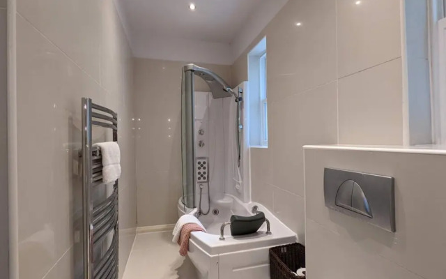 Stunning Period Property, 1BD Flat - Manchester!