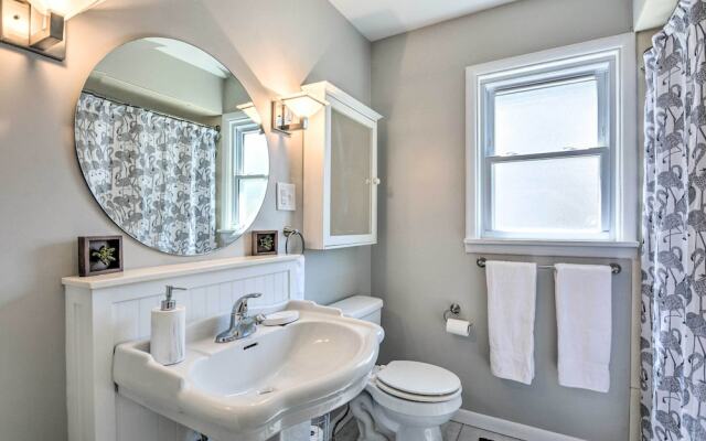 Charming Springfield Home w/ Private Backyard