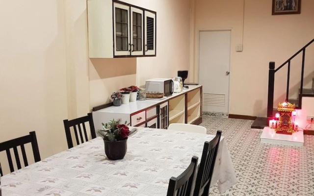 Real Bangkok Guesthouse