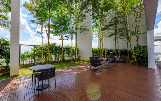 10Pax Magnificent View at The Hub SS2 PJ