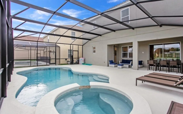 12 Bedroomsq Foot Villa Villa by Redawning