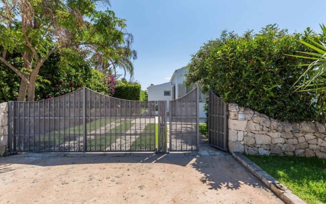 Modern Villa in Scicli Italy with Swimming Pool