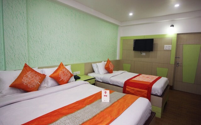 OYO 8241 Hotel Green Park