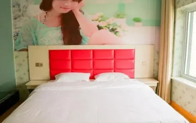 Rujia Huayi Hotel(Huanghe South Road Convention and Exhibition Center Store)