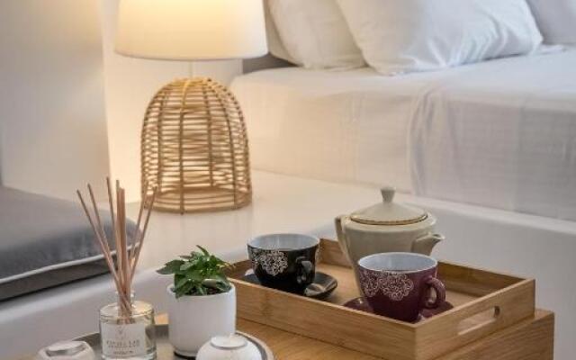 Oneiro Luxury Suites