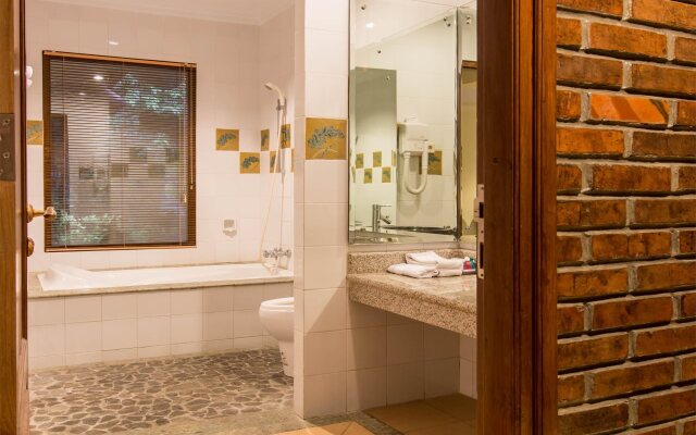 Duta Garden Hotel