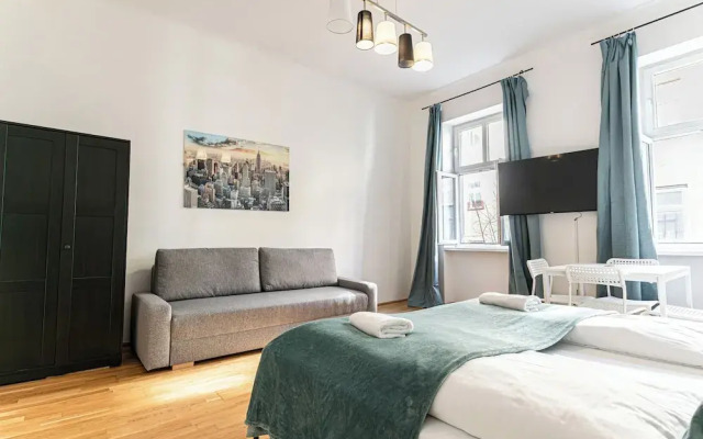 Charming 1BR Apt 15 Min to Vienna