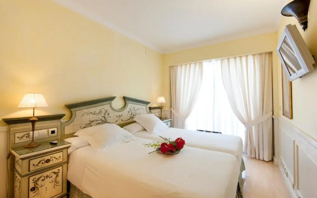 Apartamentos Guadalpin Boutique