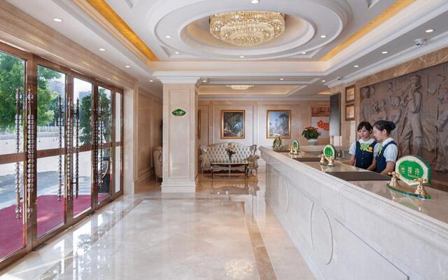 Vienna Hotel Shenzhen Guanlan Renmin Road Heping Branch