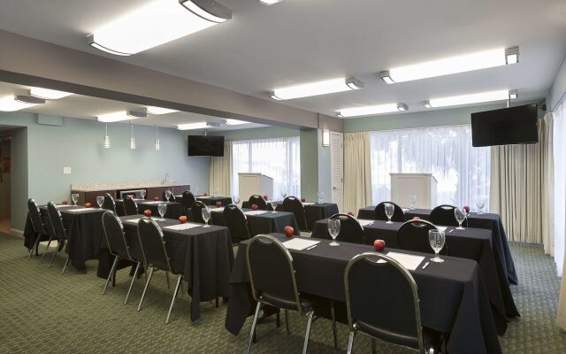 Dayton House Resort, BW Signature Collection