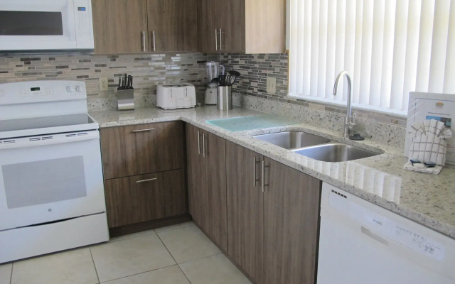 Indian Wells 3BR Pool Pets BP33