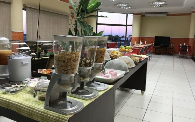 Larison Ji Parana Hotel