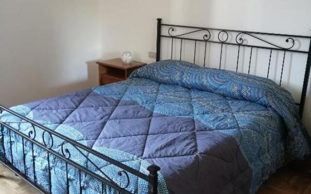 Sulle orme di Francesco appartamento blu