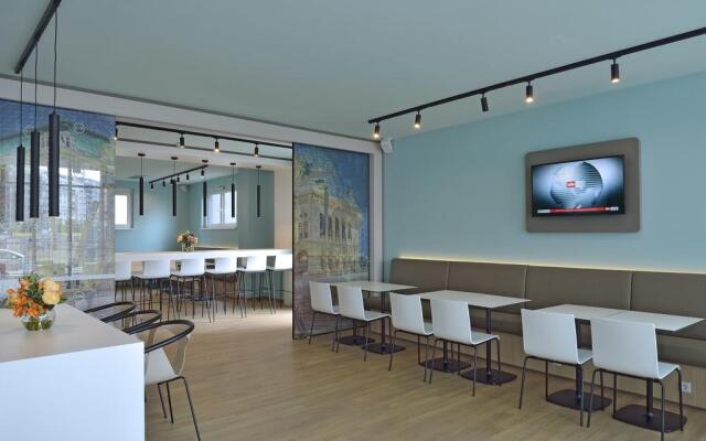 Nash Suites Airport Hotel