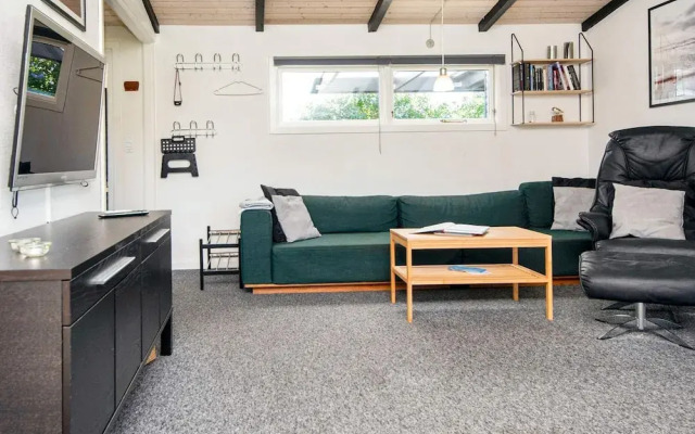 6 Person Holiday Home in Tarm