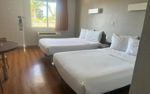 Motel 6 Ventura, CA - South