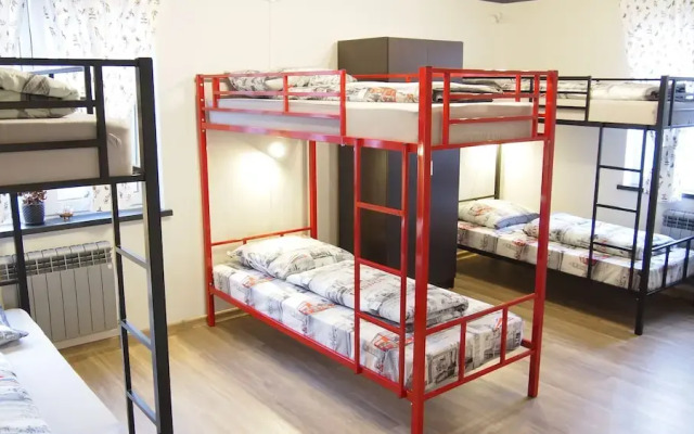 Guest House Opaliha Loft Rooms - Hostel