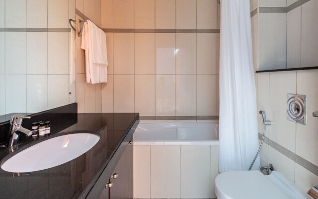 Lively & Spacious 1BR Loft in Dubai Marina