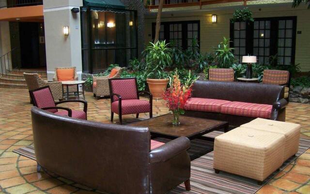 Aksarben Suites, A Trademark Collection Hotel