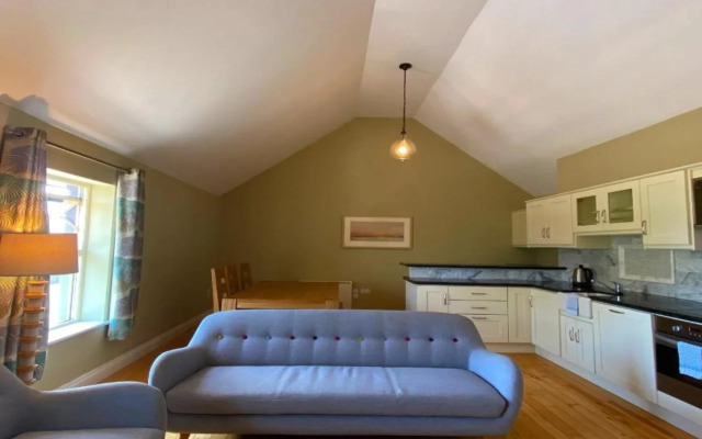 Schull Harbour Hotel & Leisure Centre