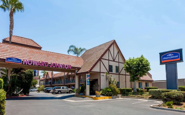 Howard Johnson by Wyndham Norco