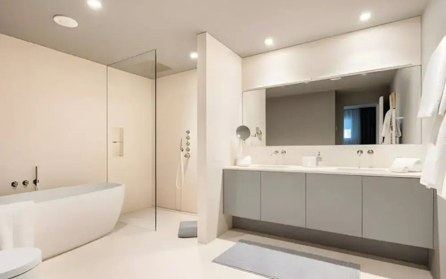 Sea-view Penthouse Spa in Portopiccolo