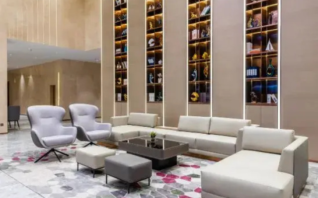 Lavande Hotel (Sihui High-tech Development Zone Dawang Plaza)