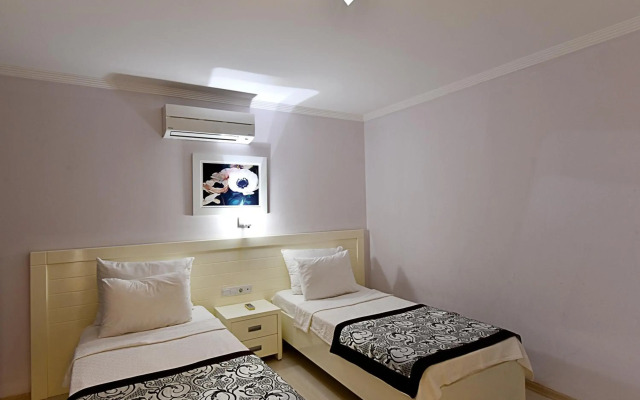 Royal Palm Residence