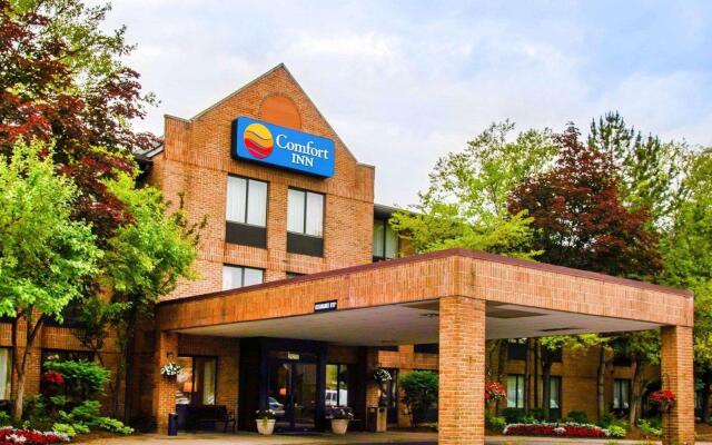 Wingate by Wyndham Livonia