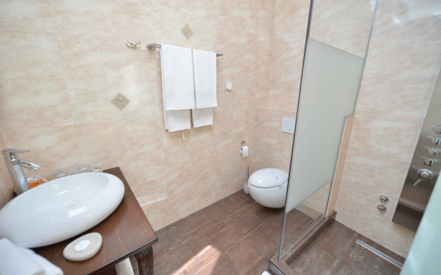 Noblesse Boutique Hotel