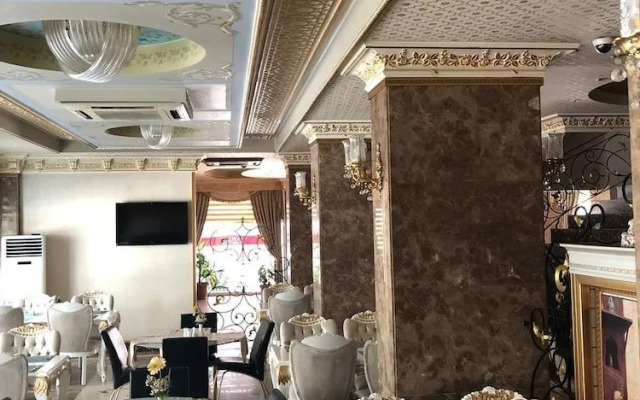 Royal Mersin Hotel