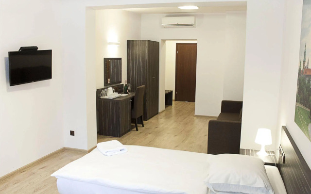 Pergamin Apartments